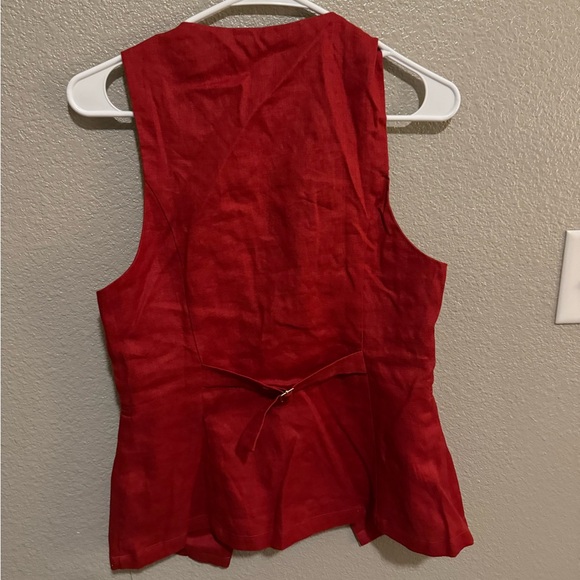 Reformation Red Sleeveless Buttoned Blouse - Picture 5 of 9